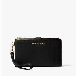 Michael Kors Jet Set Wristlet